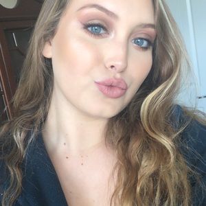 Meet your Posher, Vanessa